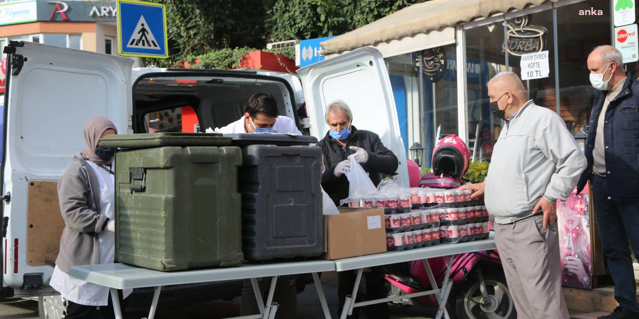 MALTEPE BELEDİYESİ'NDEN RAMAZAN’DA HER GÜN 2 BİN 500 KİŞİYE SICAK YEMEK