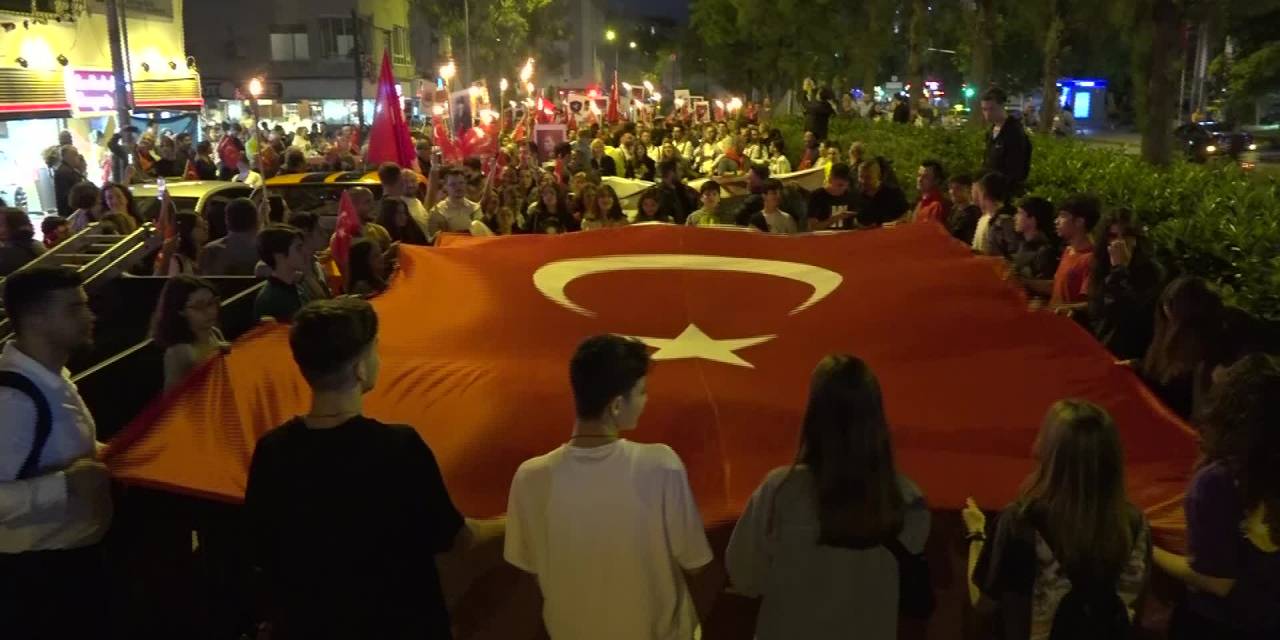 BORNOVA’DA 19 MAYIS COŞKUSU