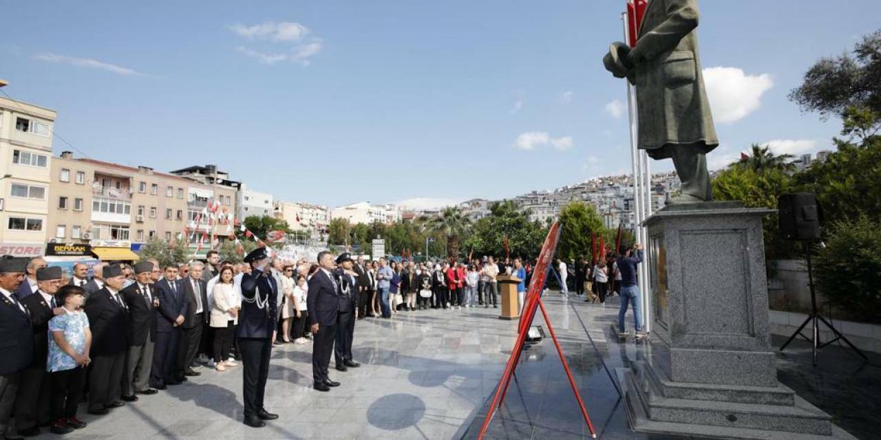 BAYRAKLI’DA 19 MAYIS COŞKUYLA KUTLANDI