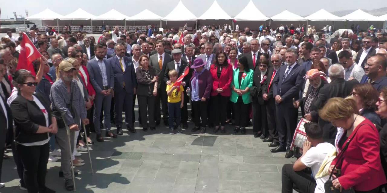 CHP İZMİR İL BAŞKANLIĞI'NDAN 19 MAYIS KUTLAMASI