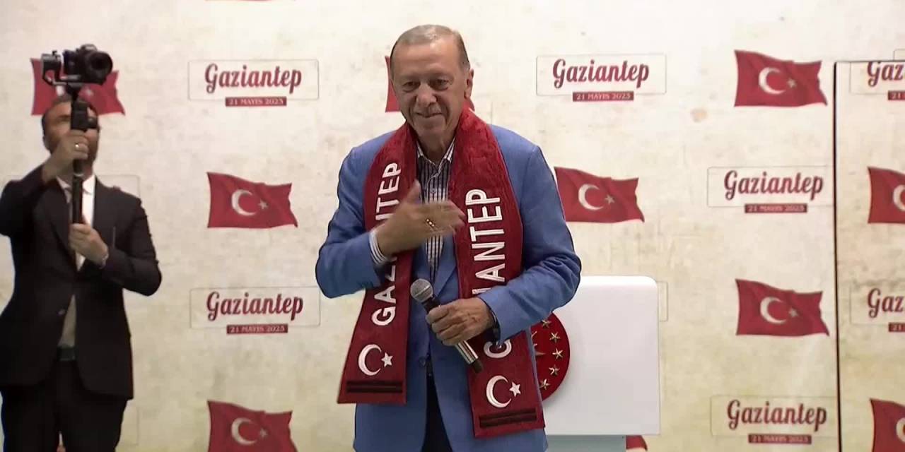 ERDOĞAN: “SIRF AÇ GÖZLÜLÜKTEN FAHİŞ KİRA ARTIŞI YAPANLARIN ÜMÜĞÜNÜ SIKACAĞIZ, ÜMÜĞÜNÜ”