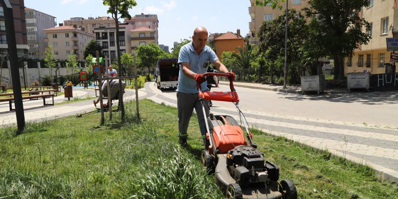 KARTAL’IN PARKLARI YAZA HAZIRLANIYOR