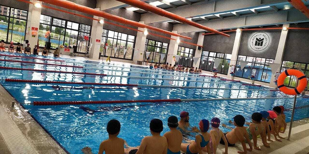 Yenimahalle Belediyesi’nin Ata Yüzme Havuzu Faaliyete Devam Ediyor