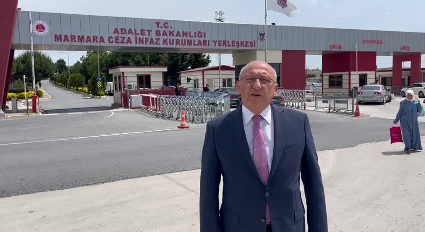 Utku Çakırözer: "Can Atalay'ın Milletvekili Seçilmesine Rağmen Cezaevinde Tutuluyor Olması Kabul Edilemez"