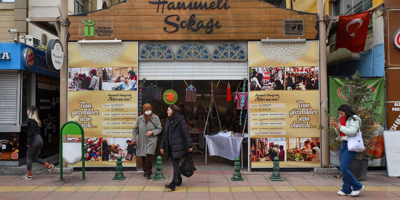 TEPEBAŞI HANIMELİ SOKAĞI'NIN ÇALIŞMA SAATLERİNDE RAMAZAN DÜZENLEMESİ