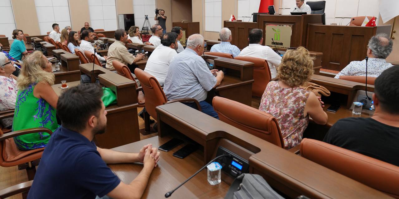 Tepebaşı Belediye Başkanı Ataç, Chp İlçe Örgütüyle Bir Araya Geldi