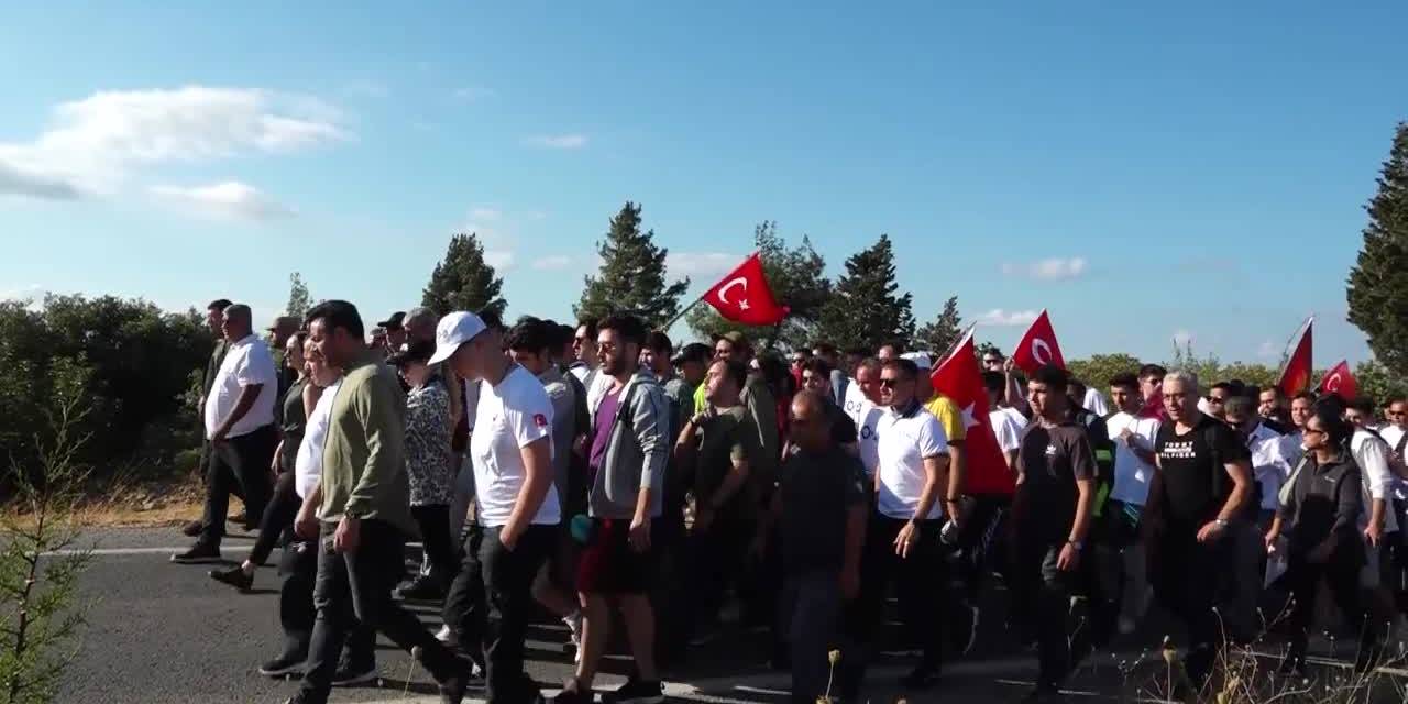 Ümit Özdağ: "Kendiülkemizde Adeta Korkuyu Satın Alıyoruz, Bir Örtülüişgali Yaşıyoruz"