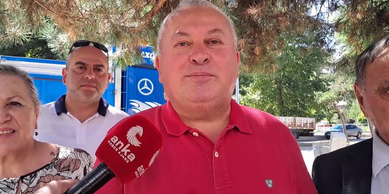 Cemal Enginyurt: "öğretmenin Üzerinden Eliniçek Yusuf Tekin”