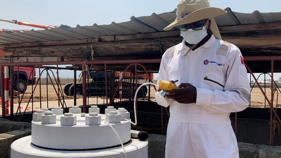 Uganda neden yeşile gitme baskılarına rağmen petrole yatırım yapıyor?