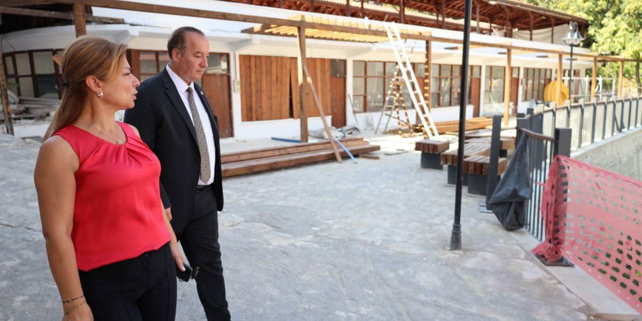 Chp'li Akay Ve Safranbolu Belediye Başkanı Köse’den Tarihiçarşı'da Esnaf Ziyareti