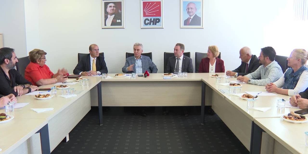 Yozgat Demokrat Dernekler Federasyonu Yönetimi, Chp Genel Başkan Yardımcısı Bülent Kuşoğlu’nu Ziyaret Etti