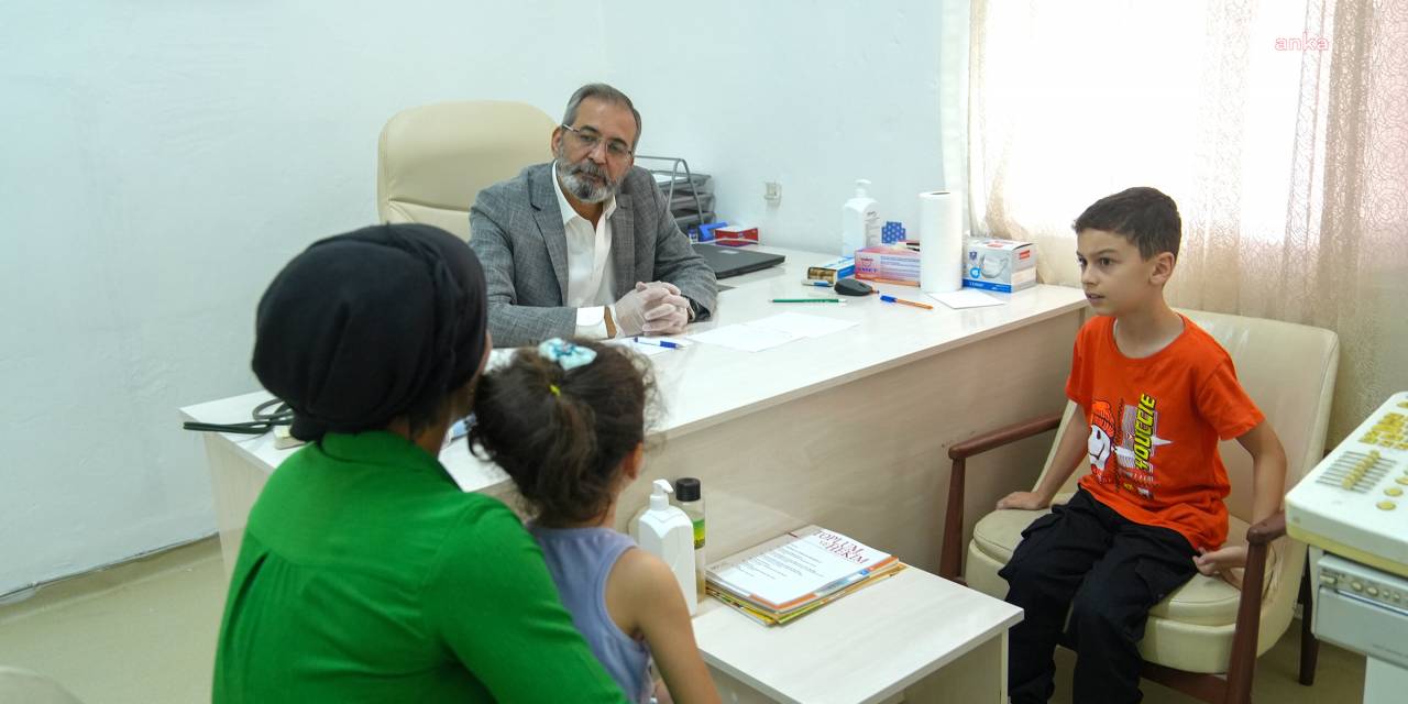 Tarsus Belediye Başkanı Bozdoğan, Vatandaşların Sağlık Sorunlarını Dinlemeye Devam Ediyor