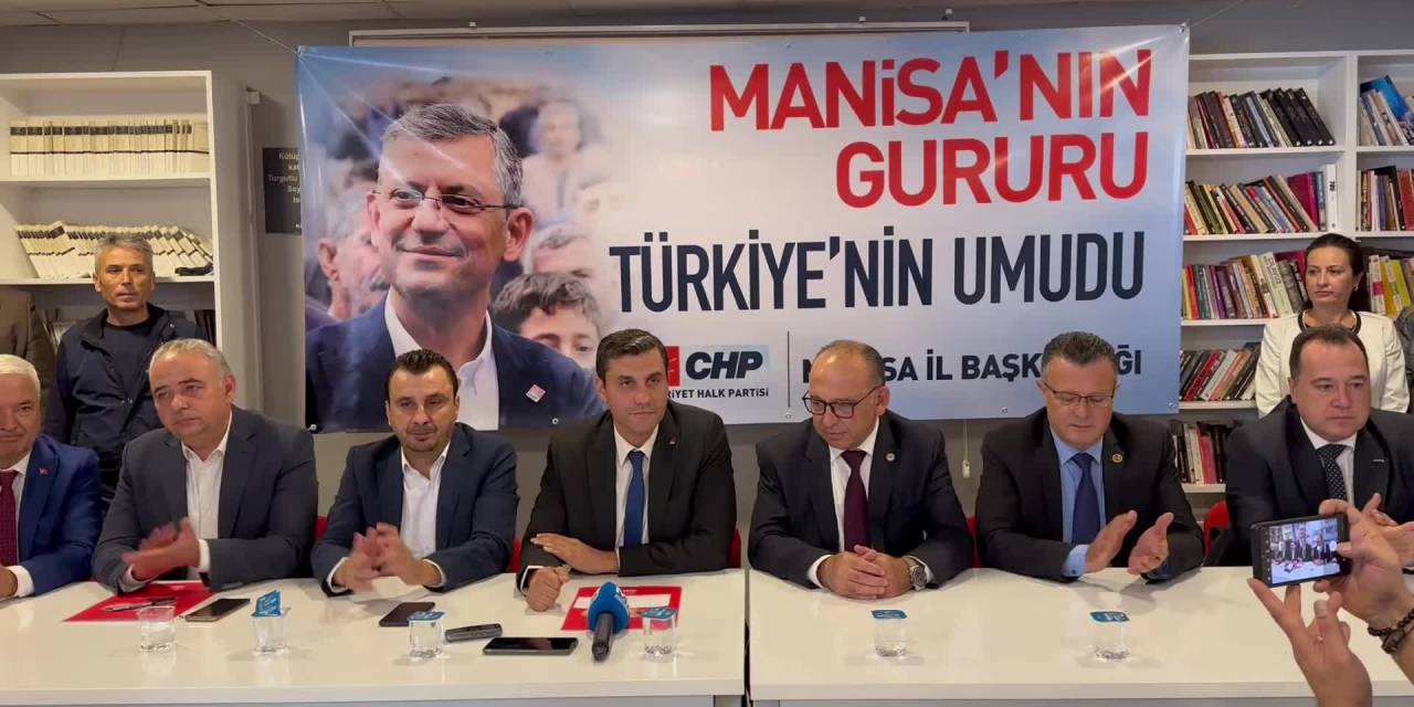 Chp Manisa Örgütünden Özgür Özel’e Destek: “Türkiye Değişmelidir, Öncelikle Chp’de Bir Değişim Gereklidir”