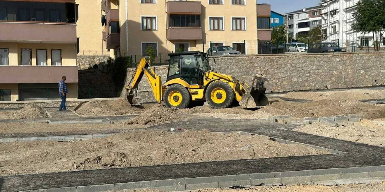 Safranbolu Belediye Başkanı Köse Yapımı Devam Eden Park Projesinin Çalışmalarını Yerinde İnceledi