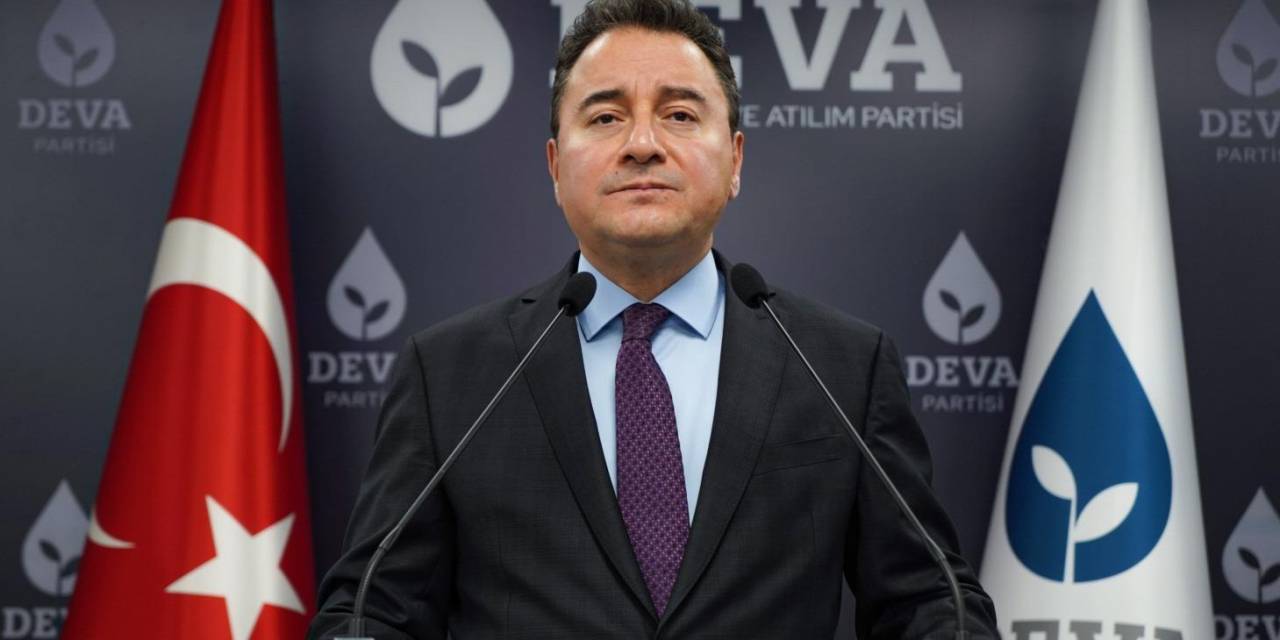 Babacan: "Yaşanan Bu Faciaya 'Dur' Demeden Önce Kaç Masum Sivilin Daha Hayatını Kaybetmesi Gerekiyor?"