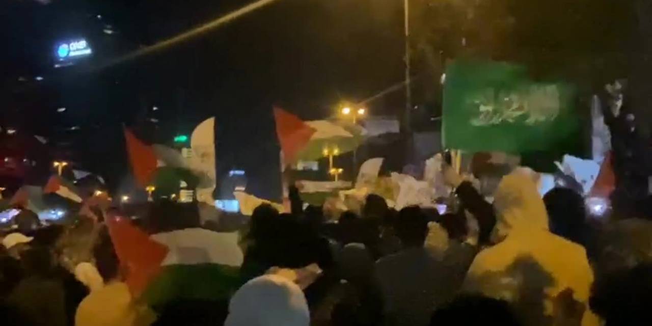 İsrail'in Gazze'ye Yönelik Saldırıları İsrail'in İstanbul Konsolosluğu Önünde Protesto Edildi