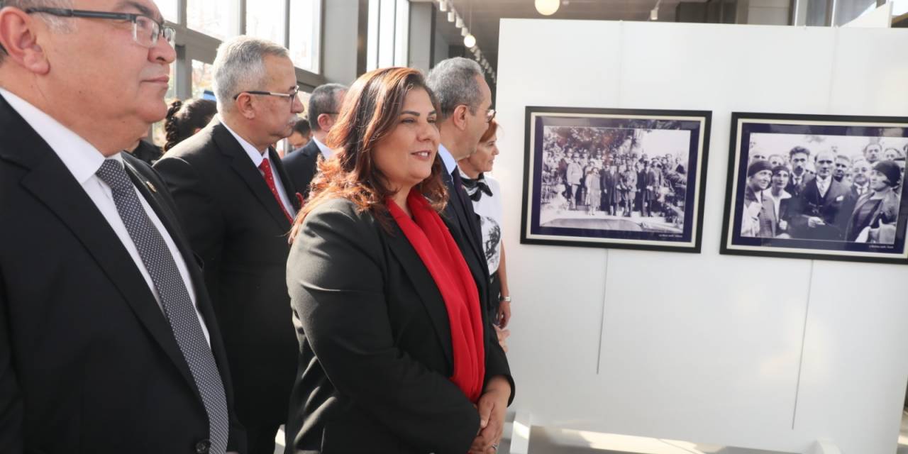 Özlem Çerçioğlu, ‘Atatürk Resimleri Sergisi’nin Açılışını Yaptı