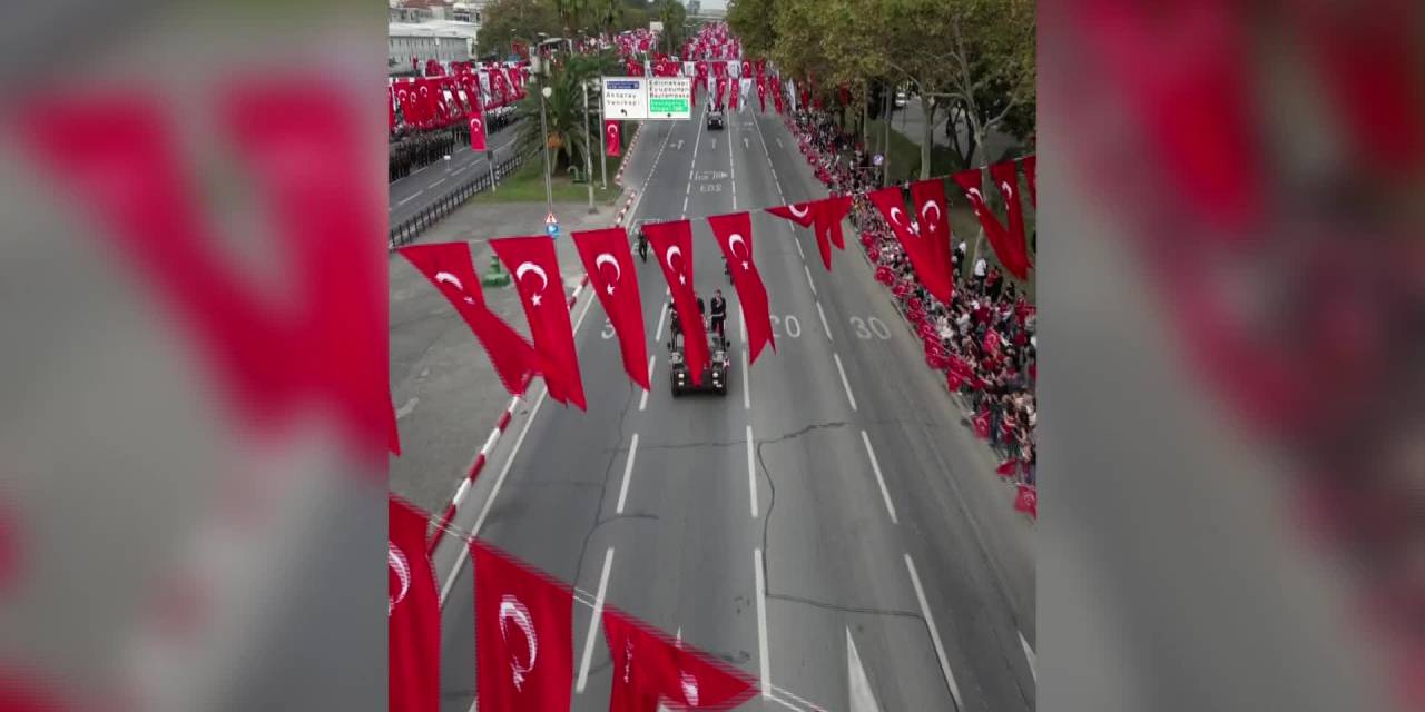 29 Ekim, Vatan Caddesi'nde Düzenlenen Törenle Kutlandı