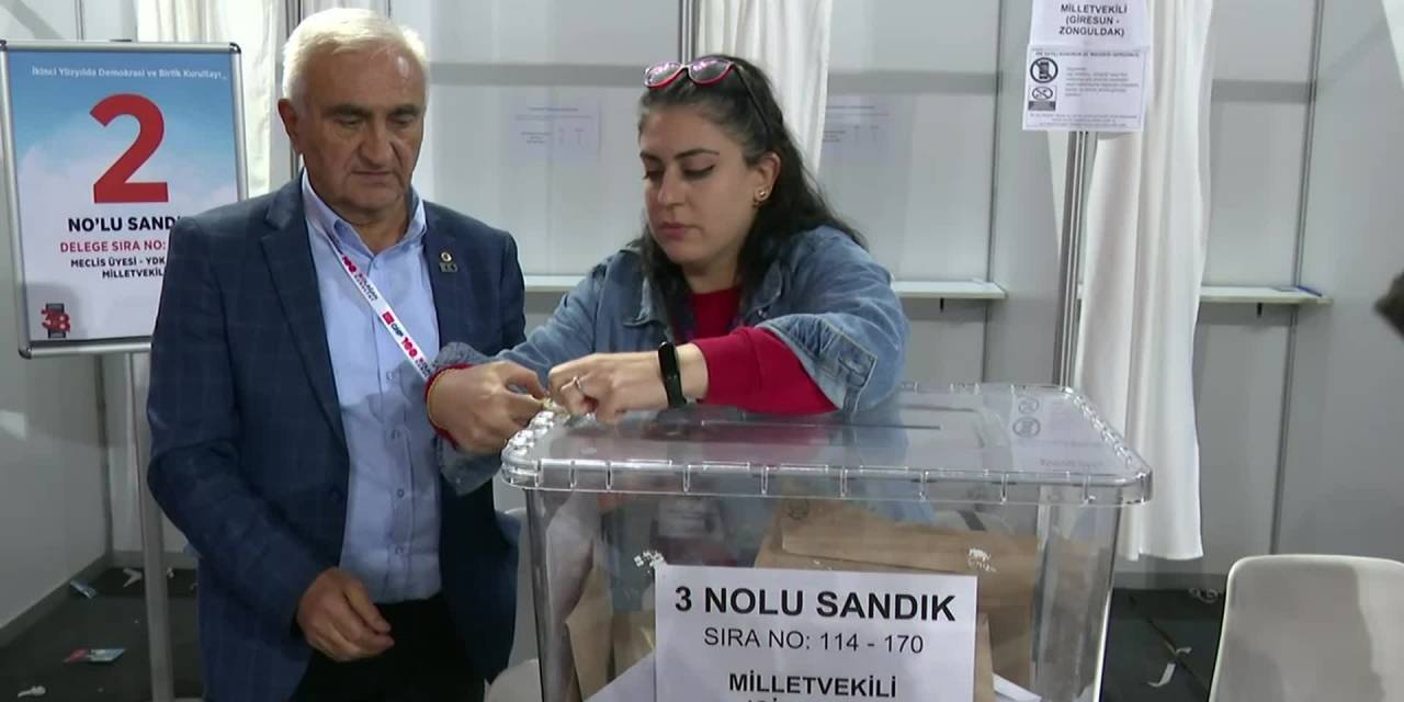 Chp’nin 38. Olağan Kurultayı… Pm Ve Ydk Seçimleriiçin Oy Verme İşlemi Sona Erdi, Oylar Sayılıyor