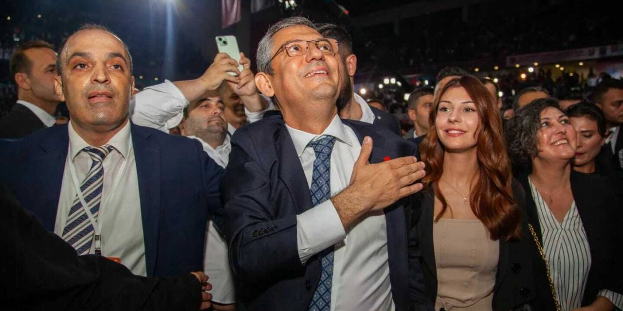 Özgür Özel'den Kendisini Tebrik Eden Parti Genel Başkanlarına Teşekkür Mesajı