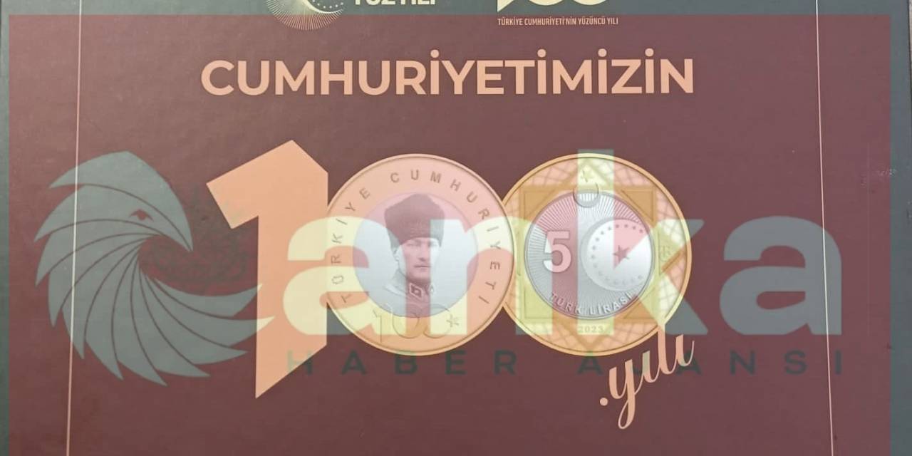 Tbmm’de Milletvekillerine Yeni Madeni 5 Lira Dağıtıldı