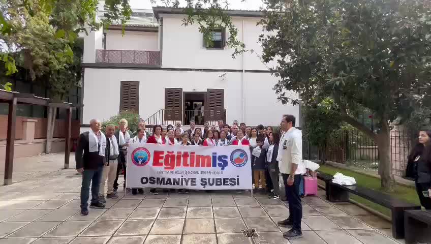 Osmaniyeli Eğitim-işüyeleri, Selanik'teki Evinde Atatürk'ü Andı