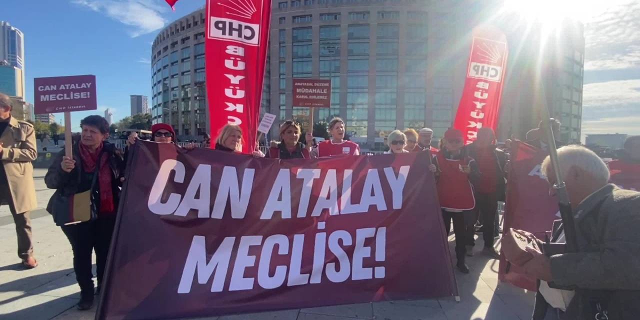 Chp İlçe Örgütleriistanbul Adliyesiönünde Adalet Nöbetine Devam Etti