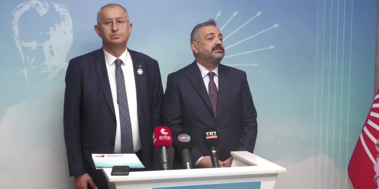 Eski Chp İzmir Milletvekili Atilla Sertel, İzmir Büyükşehir Belediye Başkanlığı İçin Adaylık Başvurusu Yaptı