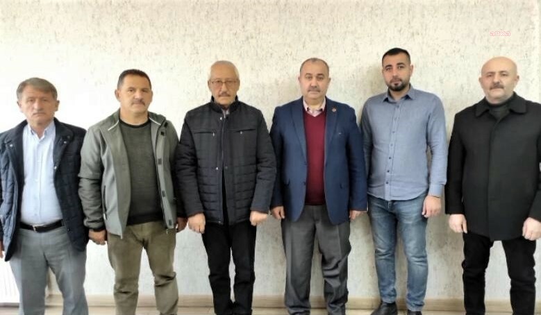 Niğde Belediyesi'nin İyi Partili Meclis Üyeleri Partilerinden İstifa Etti