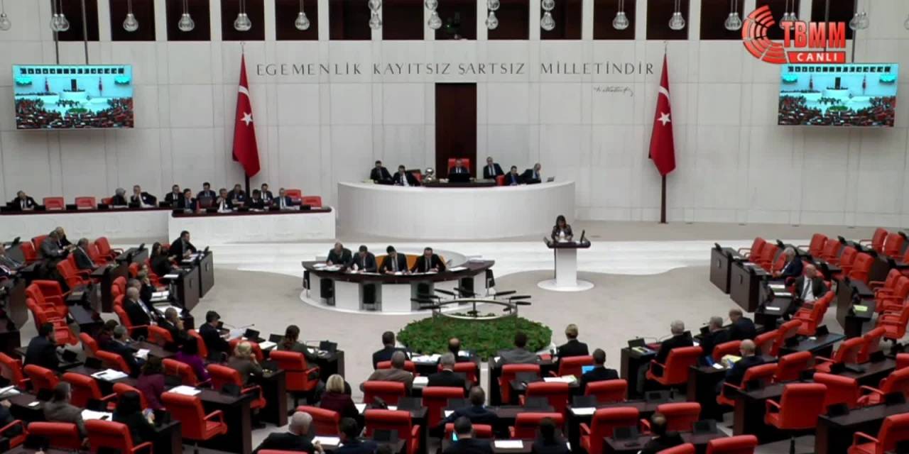 Dem Partili Koçyiğit: “Okul-fabrika Dönemine Geçiş Yapacaklar, Bunu Da Övünerek Bizlere Anlatıyorlar”