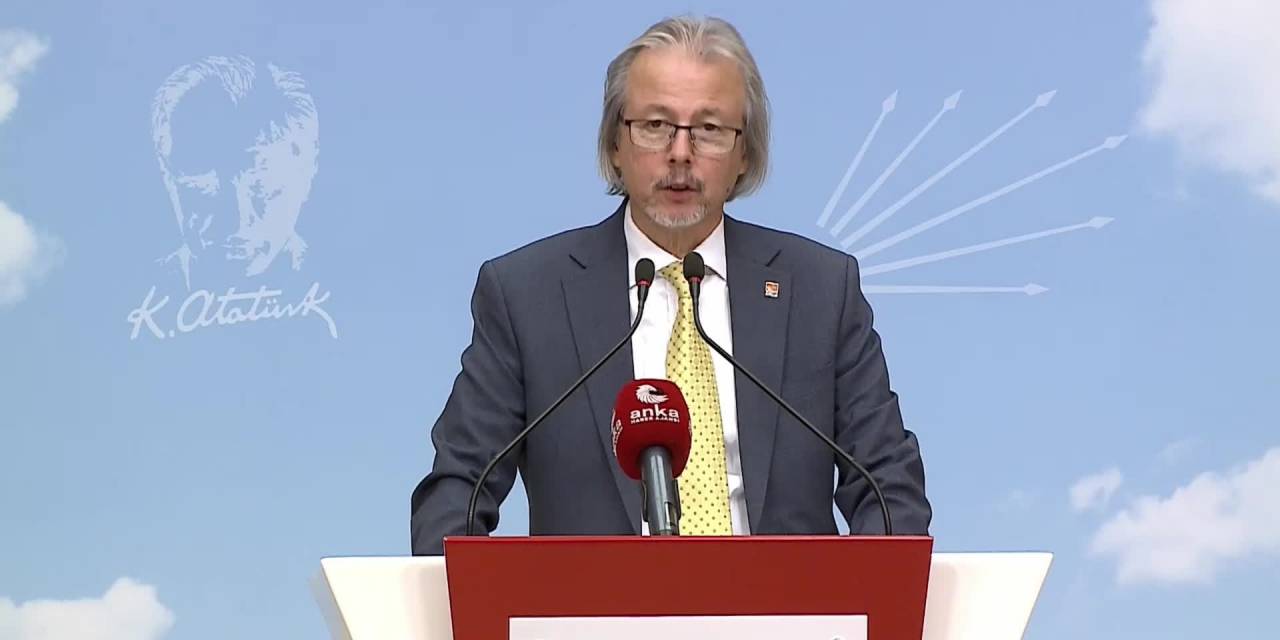 İlhan Uzgel: Erdoğan'sız Bir Türkiye Zaten Güçlüdür Ama Türkiye'siz Bir Erdoğan Çok Zayıftır