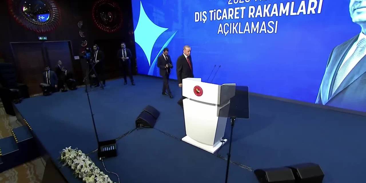 Erdoğan: "Muhalefet Aktörleri Gündeme Gelmek Uğruna Nefret Siyasetine Gönüllü Figüranlık Yapmaktadır"