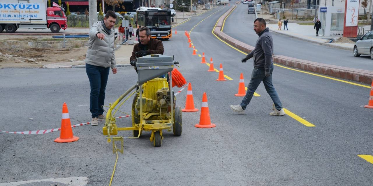 Kırşehir Belediyesi Yol Çalışmalarına Devam Ediyor