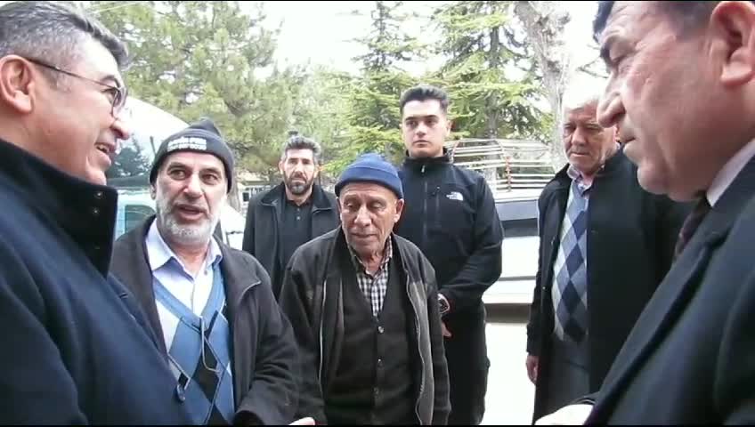 Konya'da Vatandaşlar, Emekli Maaşları Arasındaki Zam Ayrımına Tepki Gösterdi: "Adalet Mi Bu?"