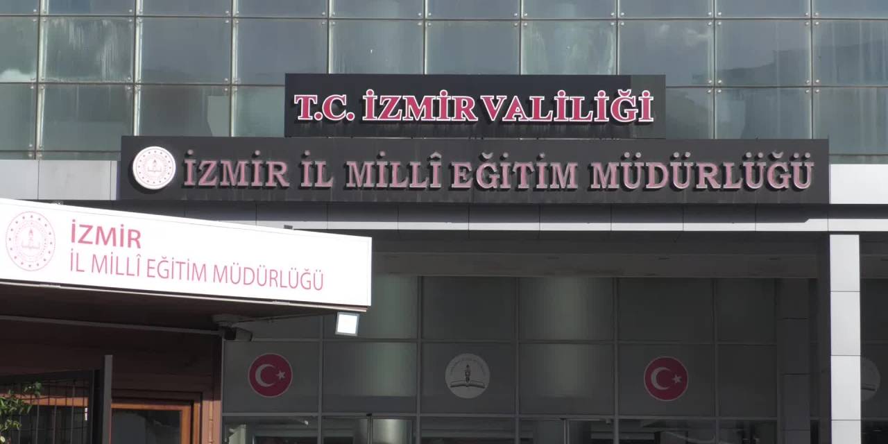 Eğitim-sen İzmir Şubeleri: "Meb Bütün Enerjisini Eğitimi Dinselleştirmeye Ve Piyasalaştırmaya Harcamaktadır"