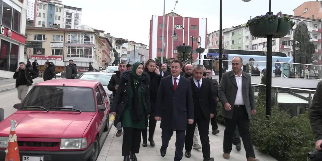 Ali Babacan, Bilecik'te: "Şu An Uygulanan Ekonomi Politikasıyla Türkiye'nin Düzlüğe Çıkması Mümkün Değil"
